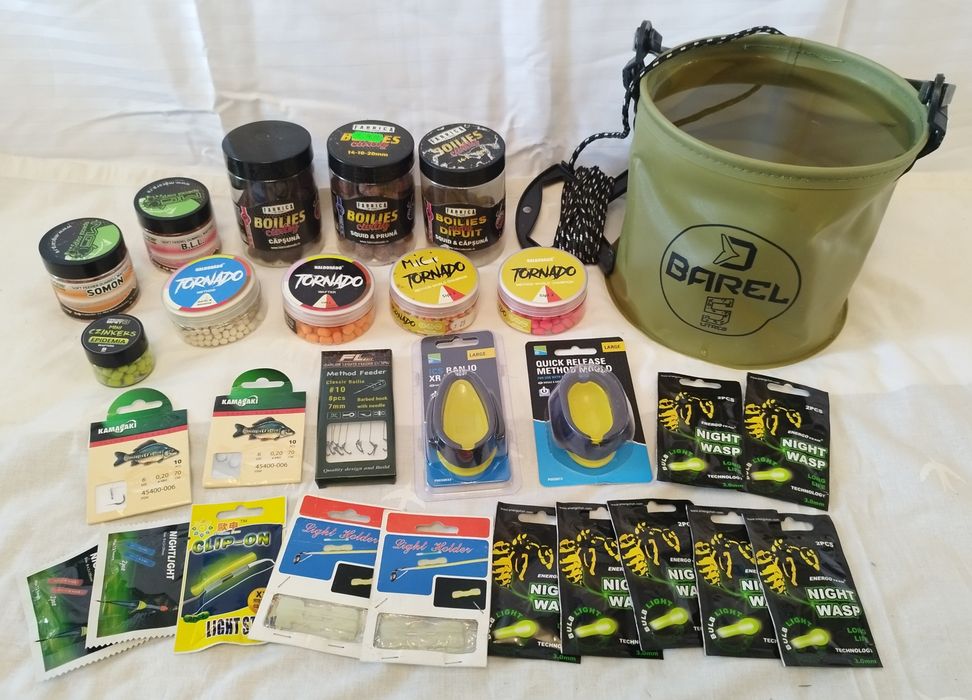 10 cuti cu wafters si boilles-uri, găleată Delphin 5L, matrițe Preston