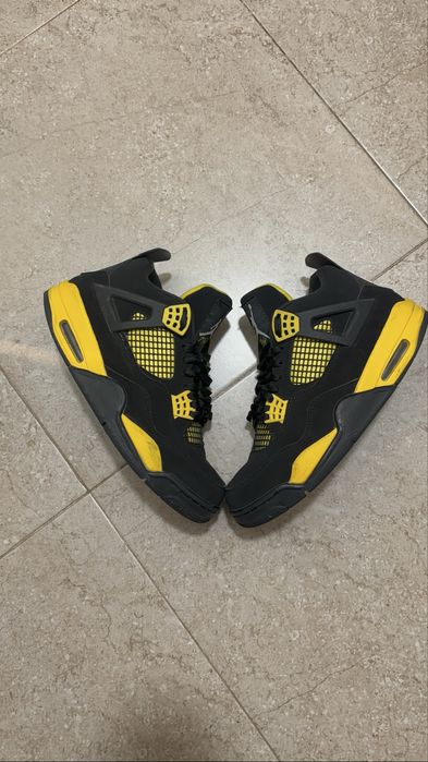 Air Jordan 4 Yellow thunder