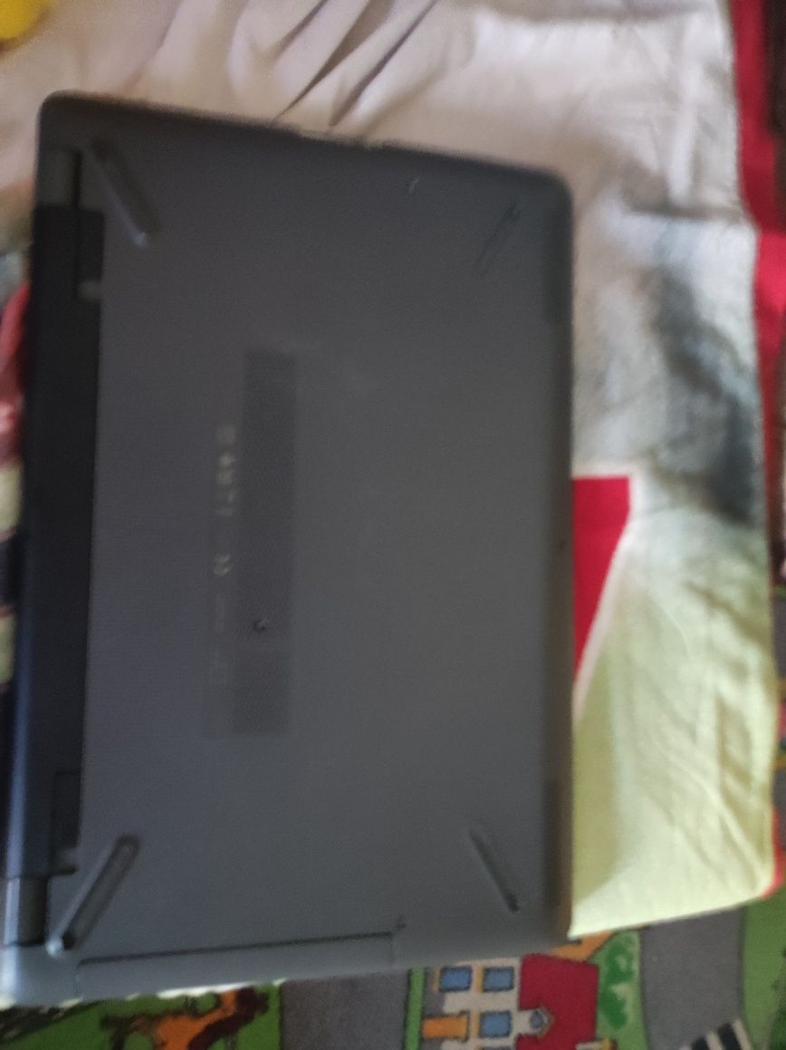 Vând HP i3 ddr4 ssd