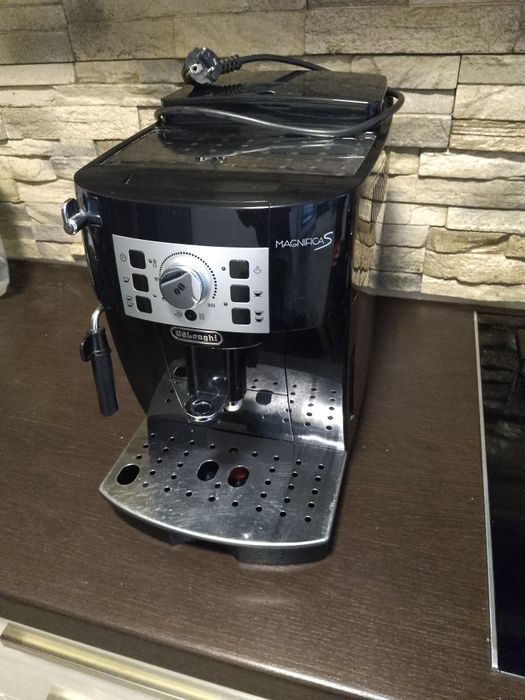 Expresor cafea DeLonghi Magnifica