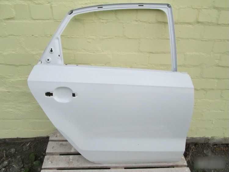 Дверь задняя RH Polo 11- седан