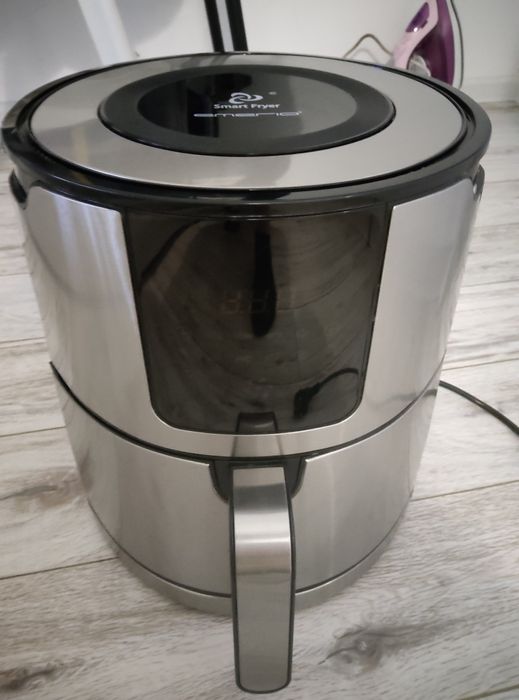 Уред с горещ въздух за грил ,картофи и т.н.