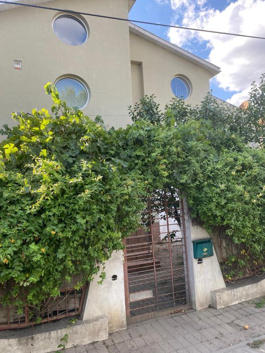 Casa de vanzare Girocului