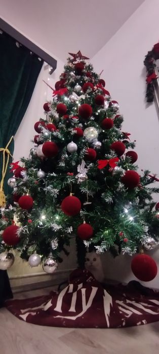 Brad de Crăciun artificial