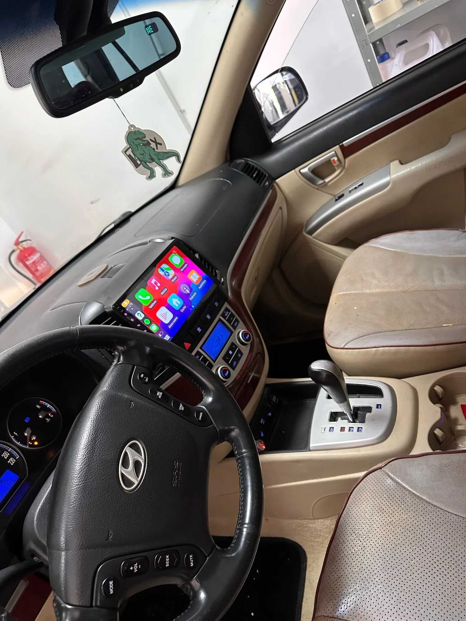 Navigatie GPS Android 13 Hyundai Santa Fe 2 - QLed,Wi-FI,DSP,CarPlay