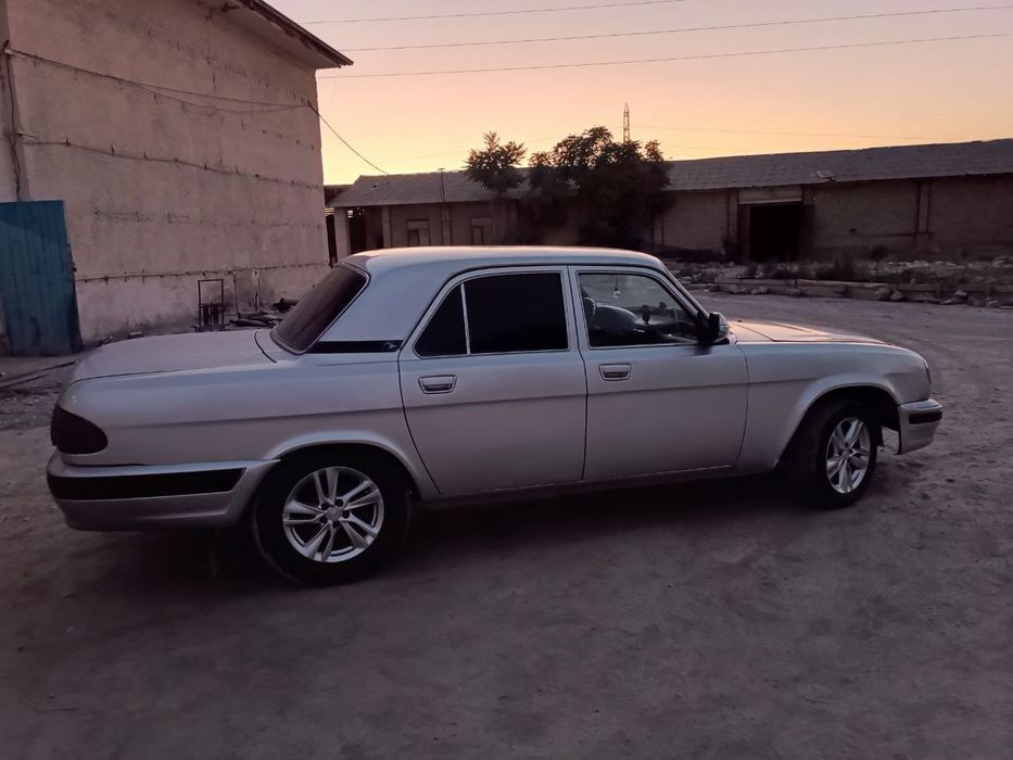 Срочно Волга 31105