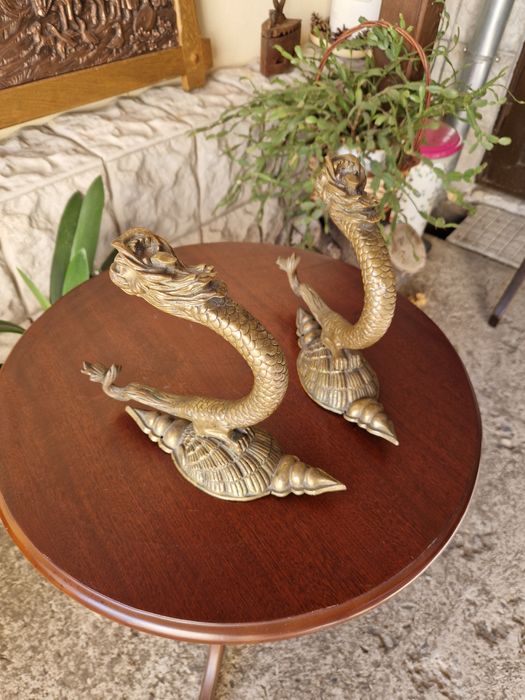 Чифт страхотни антикварни бронзови държачи за завеси от 19 век