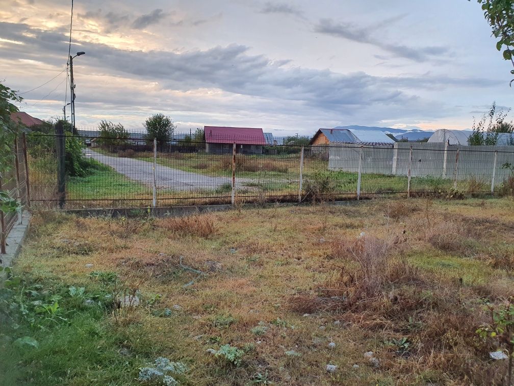 Vând teren intravilan pe strada Prelungirea Panduri