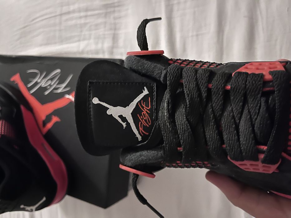 Jordan 4 red thunder us8 eu41