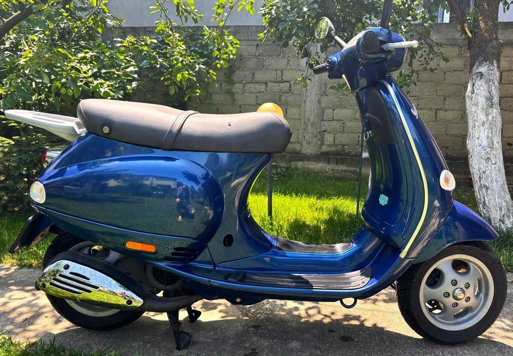 Piaggio Vespa ET4 125 -categoria B, din anul 2002