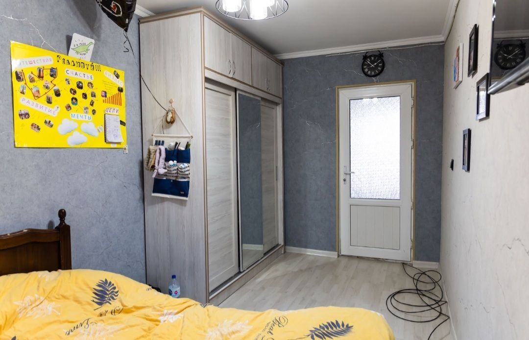 Срочно продается м.Океан школа 60 2/5/5 52м² хороший ремонт
