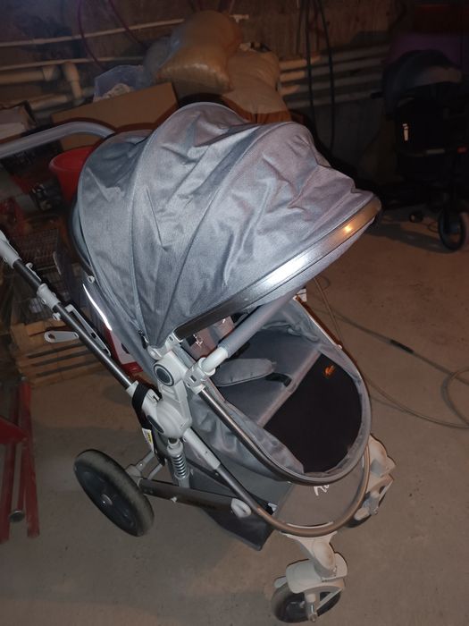 Коляска сотилади автокреслоси хам мавжуд