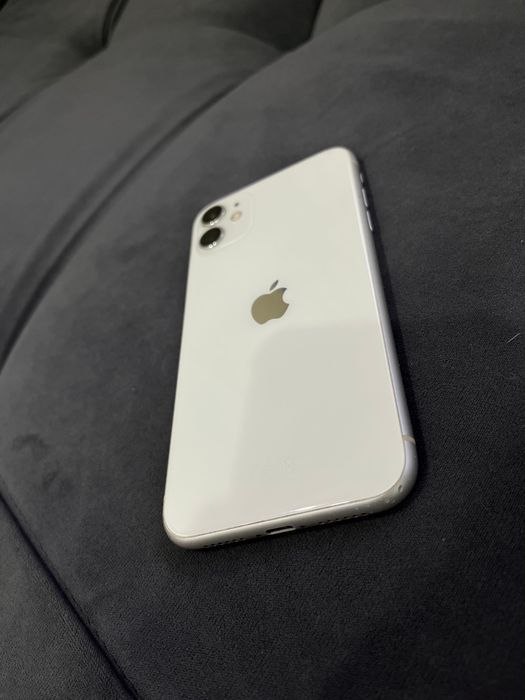 Айфон 11 срочно в хорошем состояние
