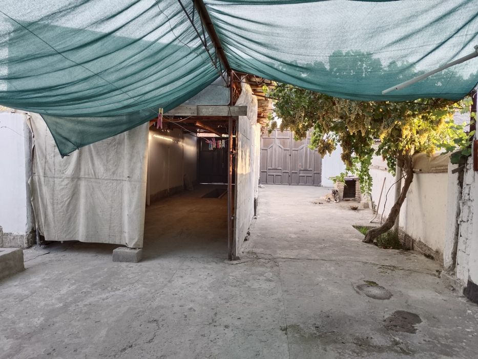 Продоётся дом.поселок чархин