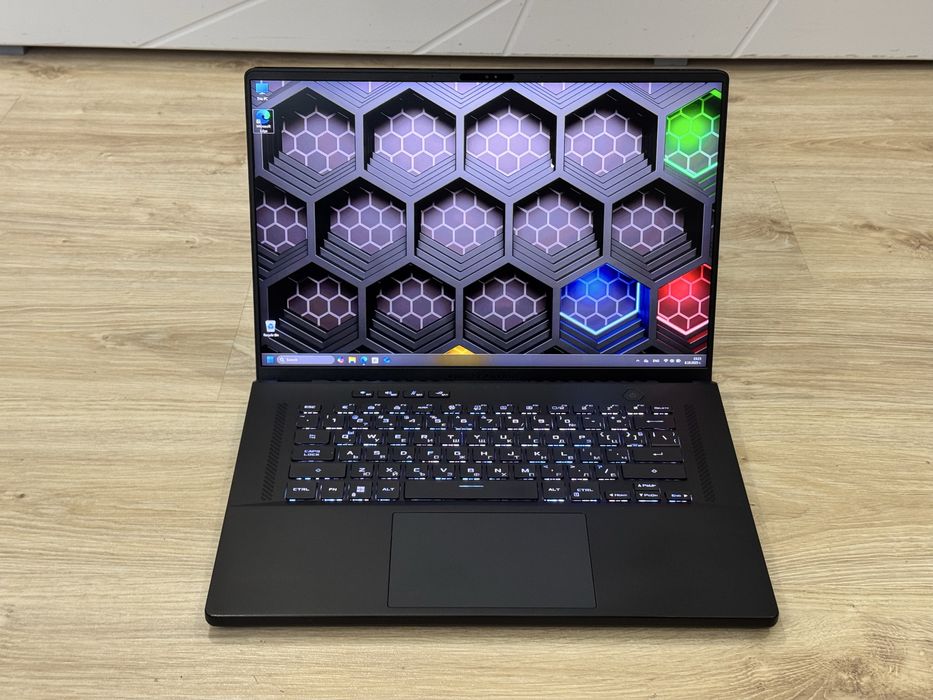 16’QHD+240Hz/RTX 4090 16GB/Asus Zephyrus M16/i9-13900/64GB DDR5/2TB