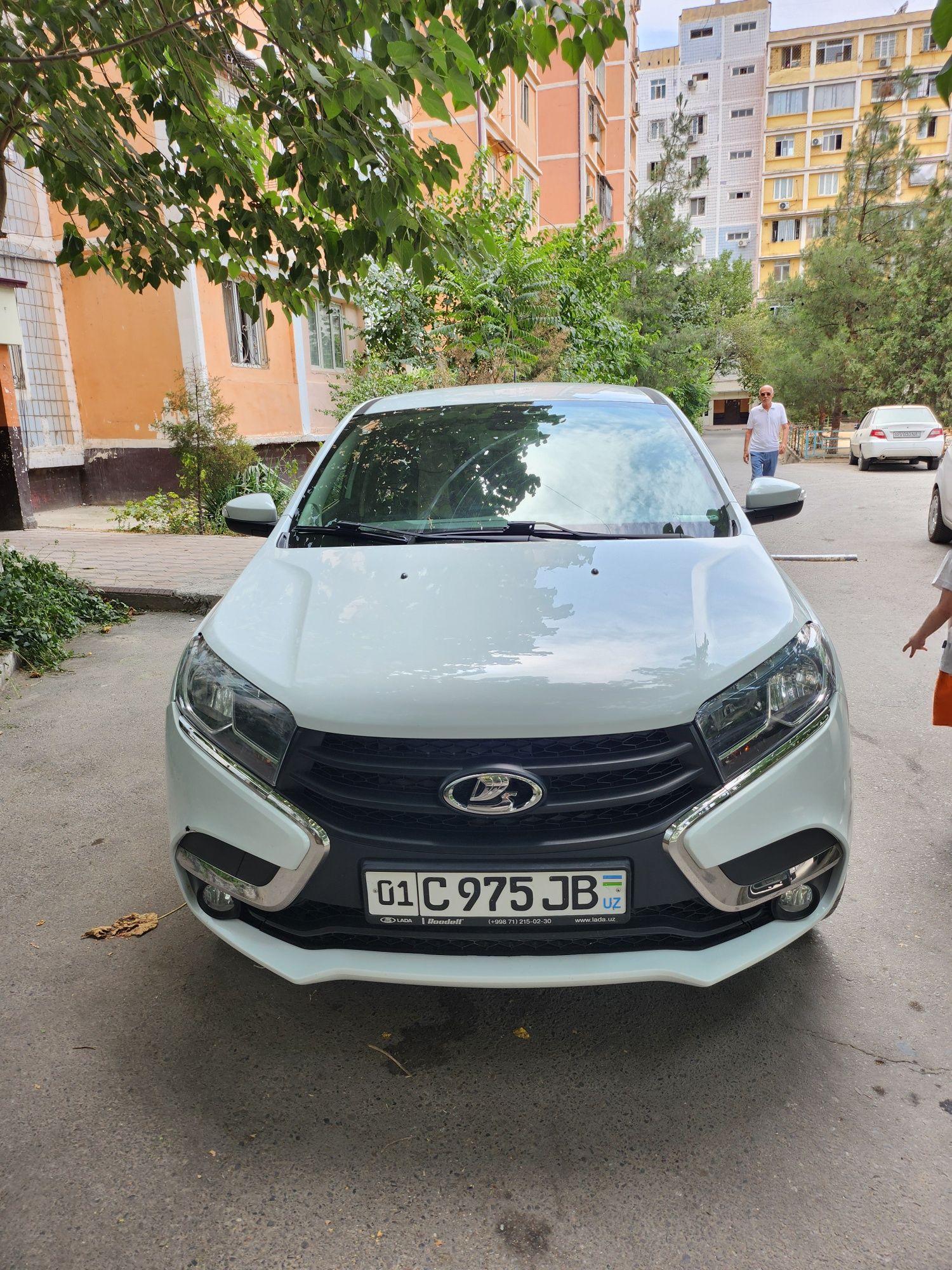 Lada xray 2017 1.8 a/k