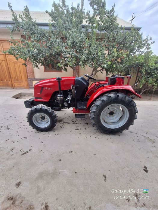 Donfeng 404 Mini traktor