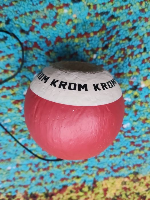 Kendama krom pop roșu