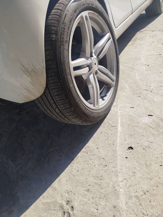 17 lik balon.  Xolati alo