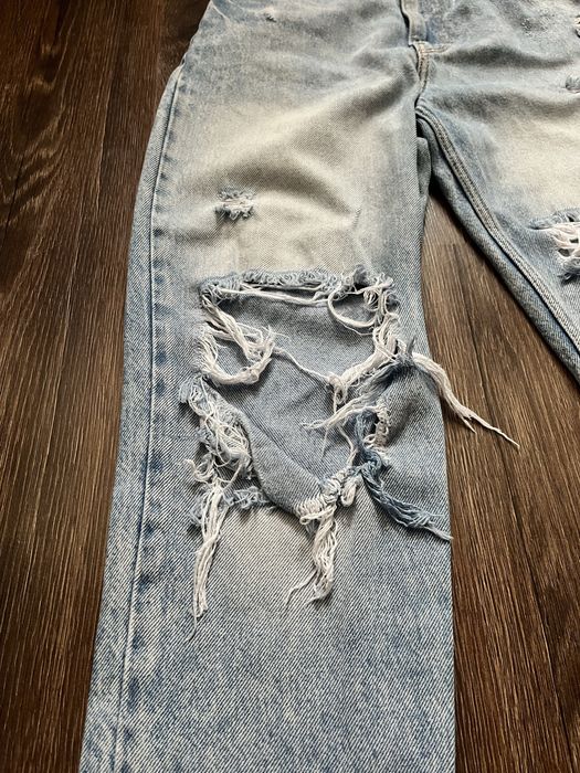 Blugi Bershka albastru deschis