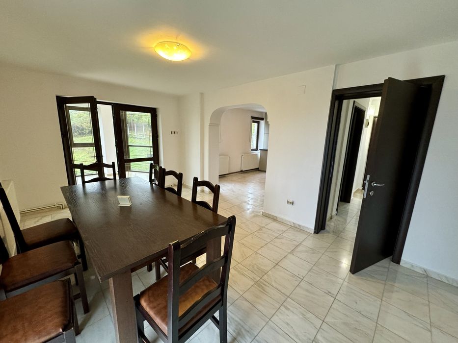 Vand casa 300 mp BREAZA de sus