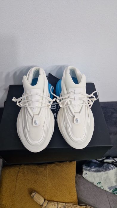 Adidasi Balmain 42 Nou in cutie.