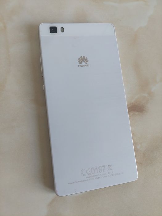 Vând Huawei P8 Lite alb fără probleme + folie de protecție BONUS /poze