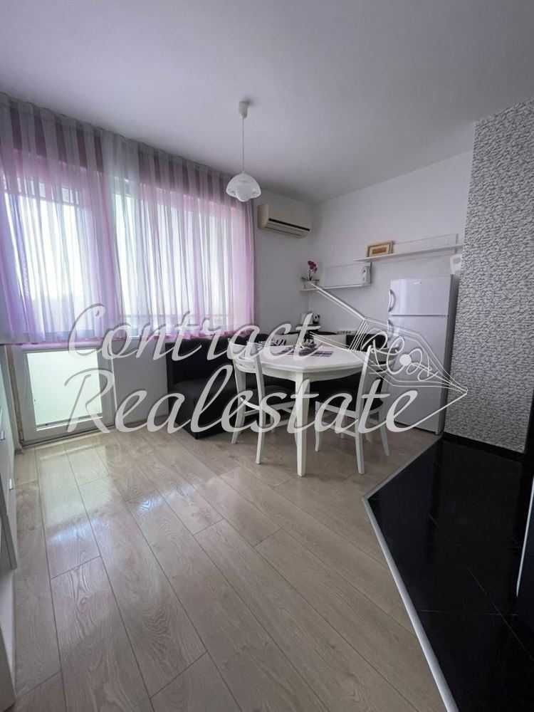 Дава се под наем Двустаен апартамент в Варна, Левски - 65 кв.м за 382.5 € - Снимка #2
