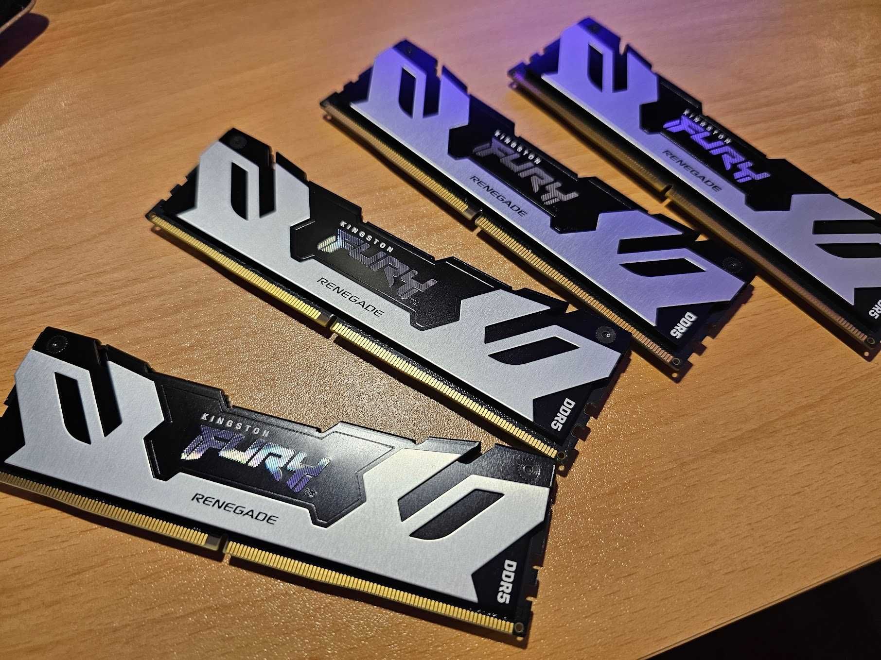 64GB - 4x16GB DDR5 рам памет Kingston Fury 7200 MTs Renegade edition
