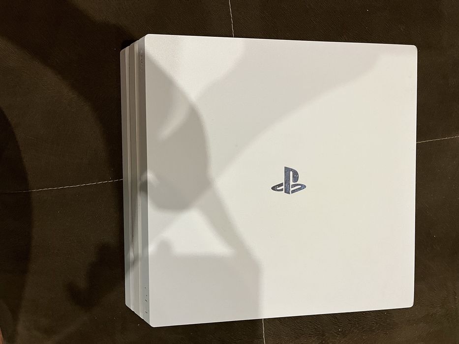 Playstation 4 PRO- TB