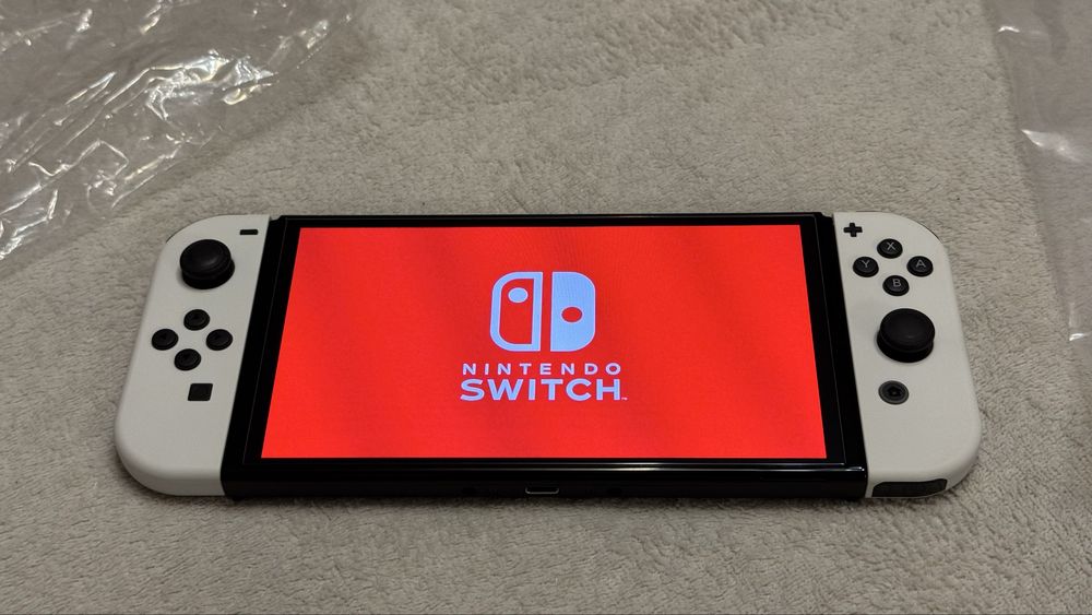 Nintendo switch oled + accesorii, in garantie, NSWOled
