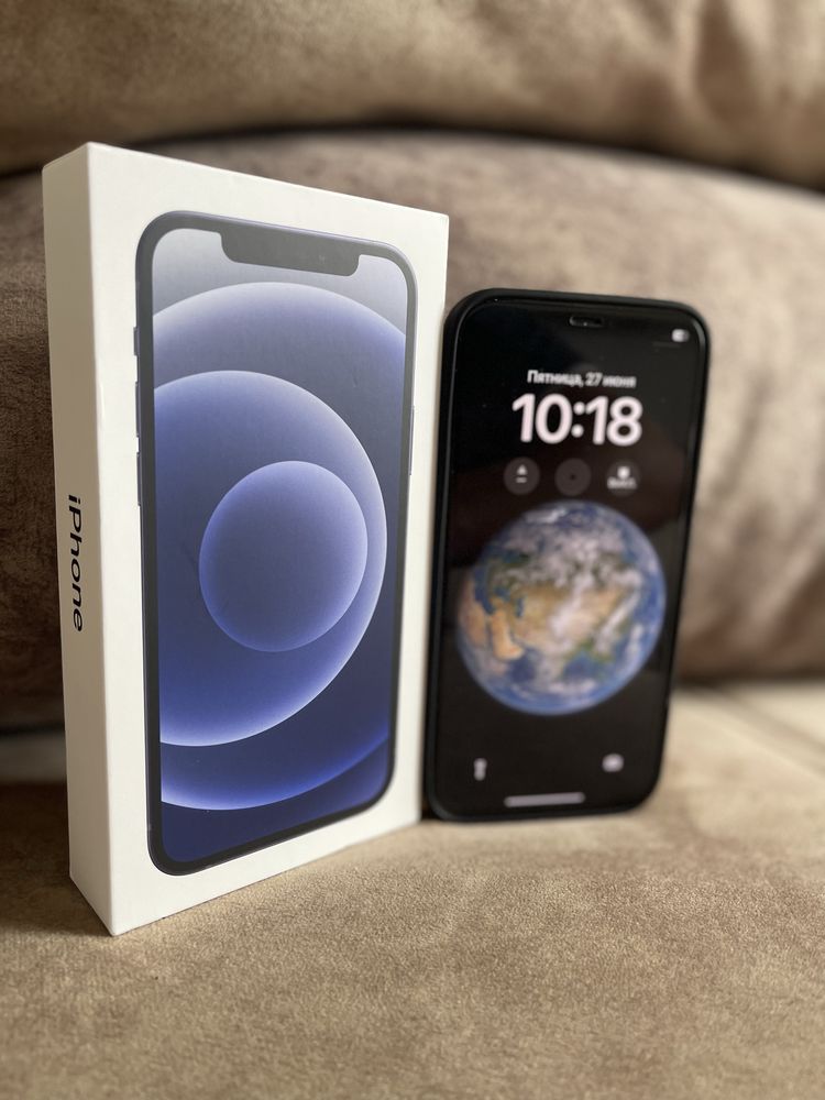 Продам Iphone 12