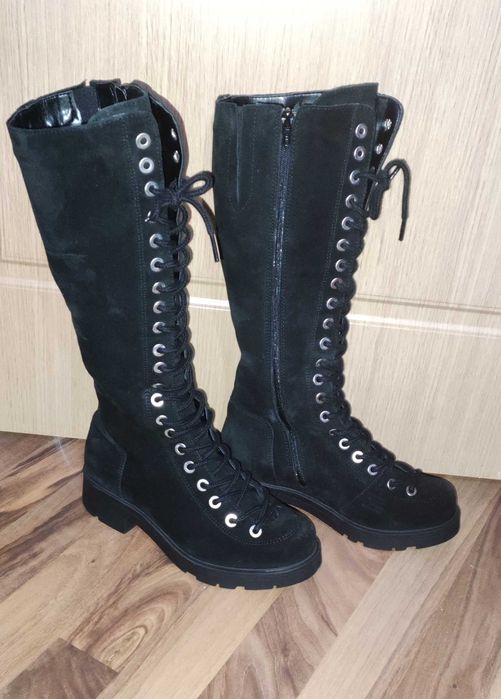 Ghete inalte din piele intoarsa, naturala