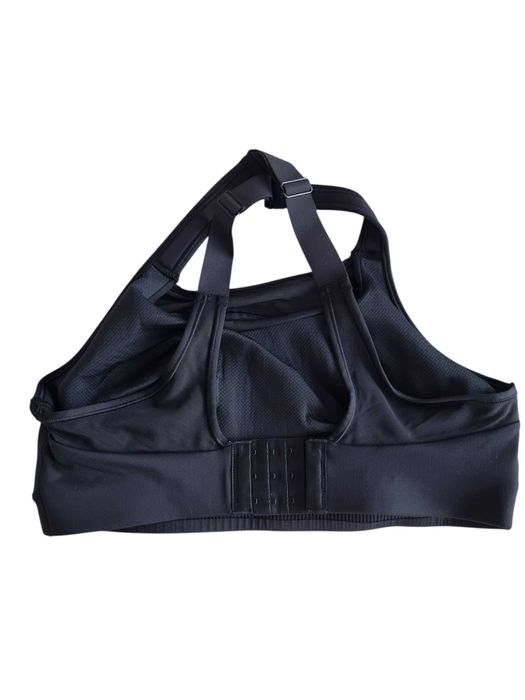 Бюстие и къси клинове Gymshark