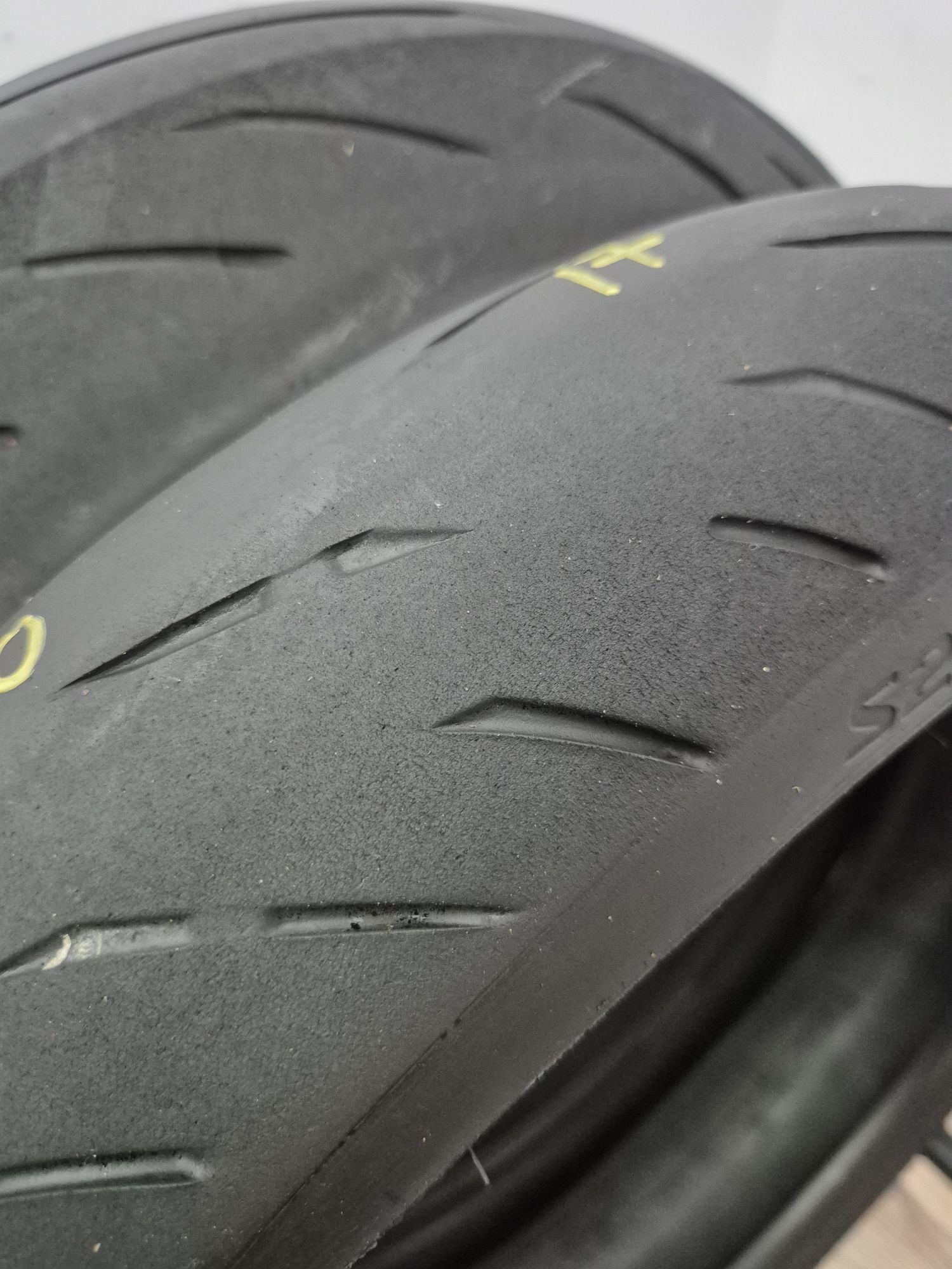 Set anvelope moto 120 70 17 cu 190 50 17 Bridgestone S22 Dot 2724