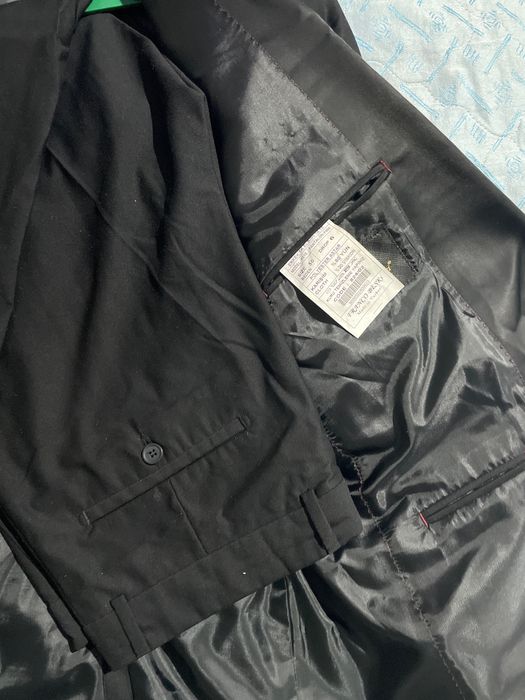 Черный смокинг