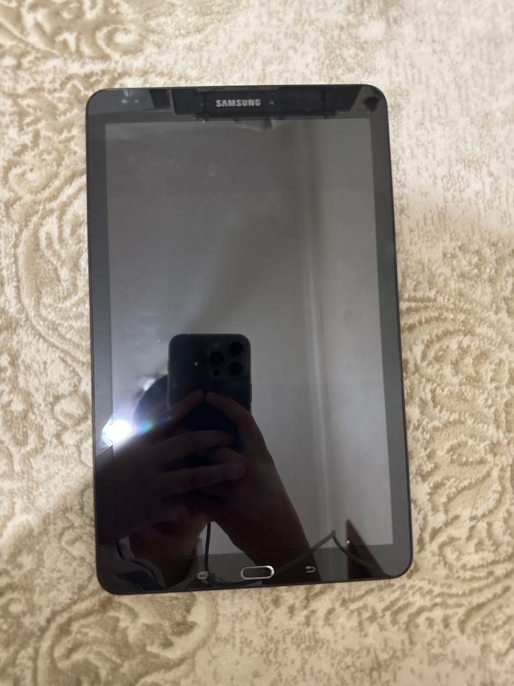 Galaxy Tab E T561