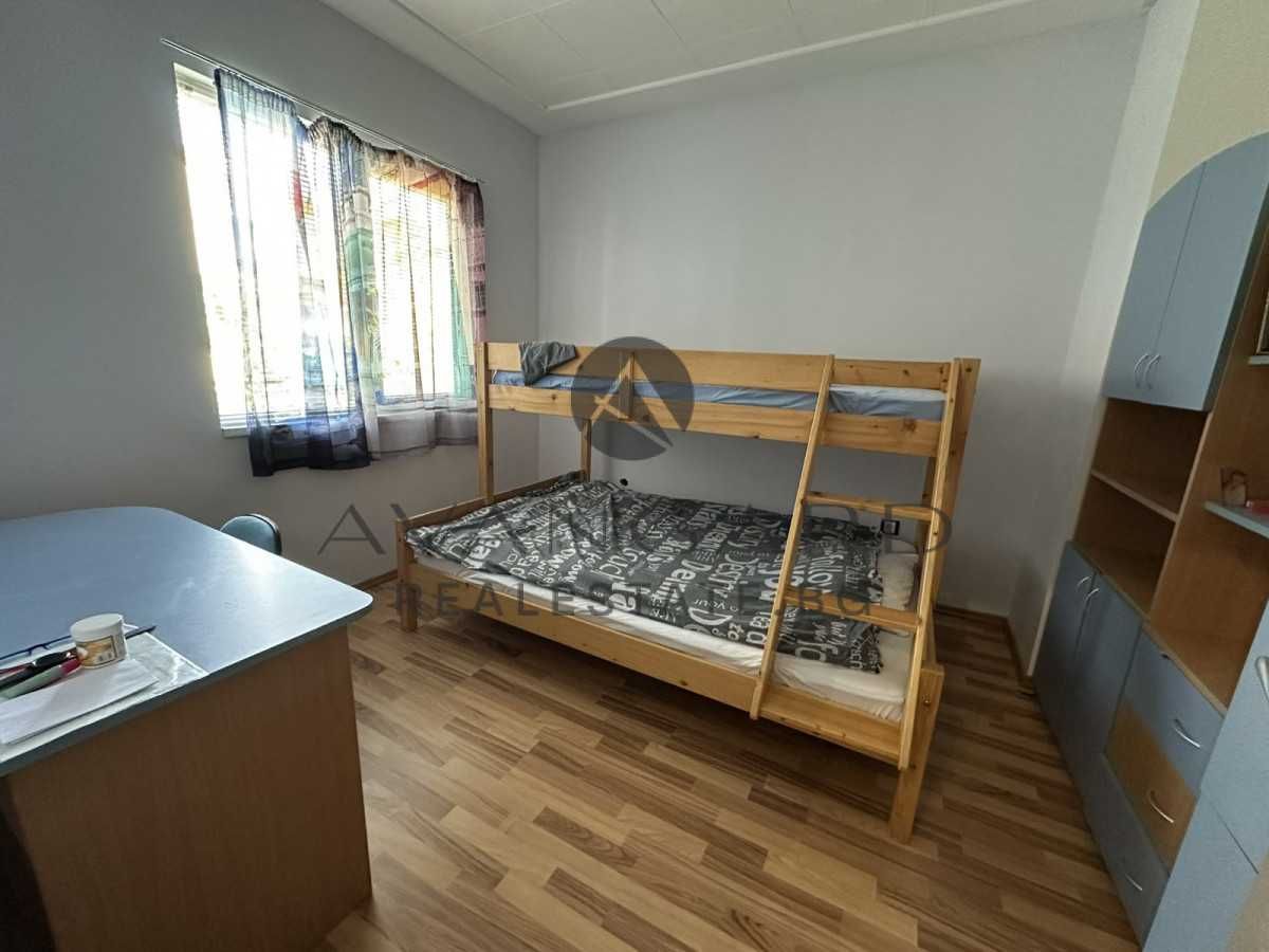 оф.23590 Просторен обзаведен тристаен/ Тракия