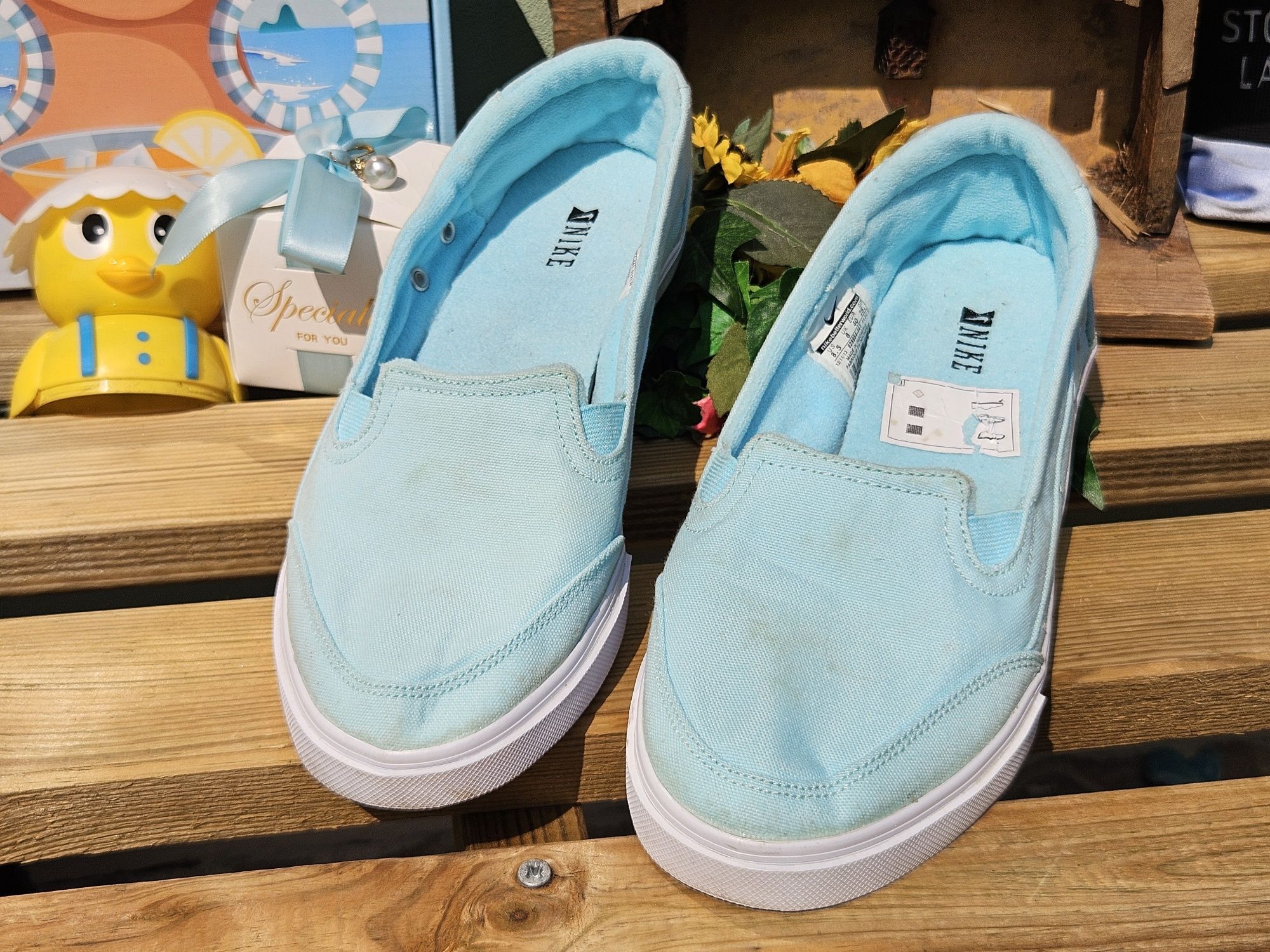 Nike обувки в светло синьо N40