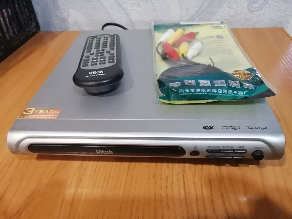 Продам DVD- Плеер Vitek