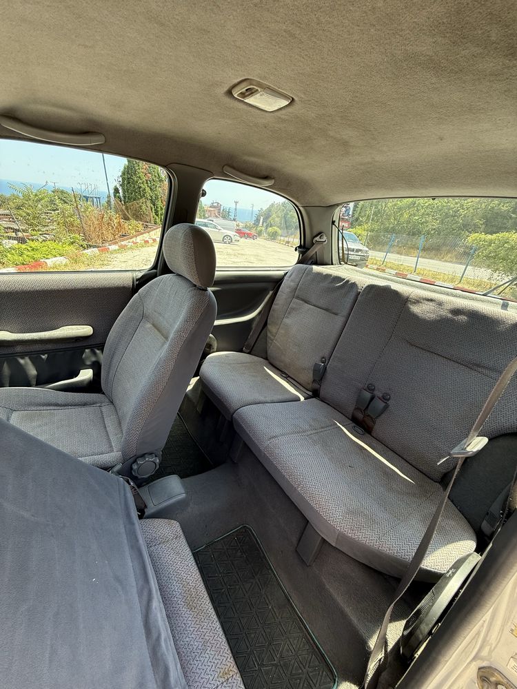 Nissan Micra 1.0 60к.с. Автоматик Гаражна и Стегната Всичко платено