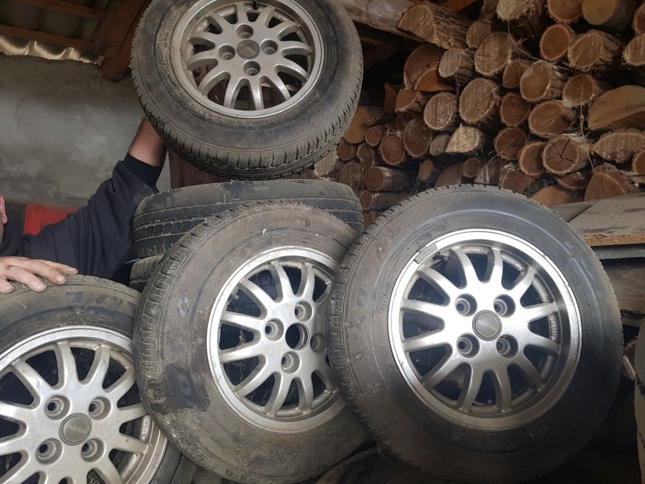 Vand cauciucuri 175/70 r13 pentru Mazda