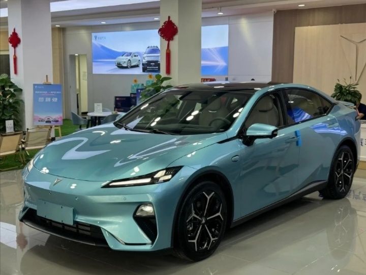 Deepal L07 | 550Max Huawei Gankun Intelligent Driving ADS SE Version