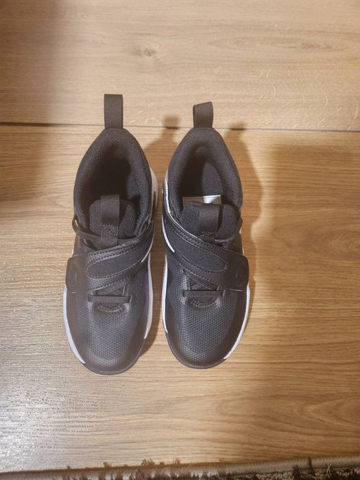 Маратонки Nike  чисто нови