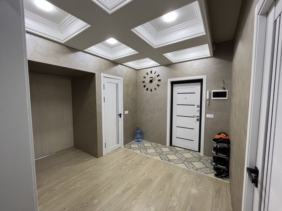 Kvartira sotiladi Sergeli Dostlik2 3-4/6/9 84 m2