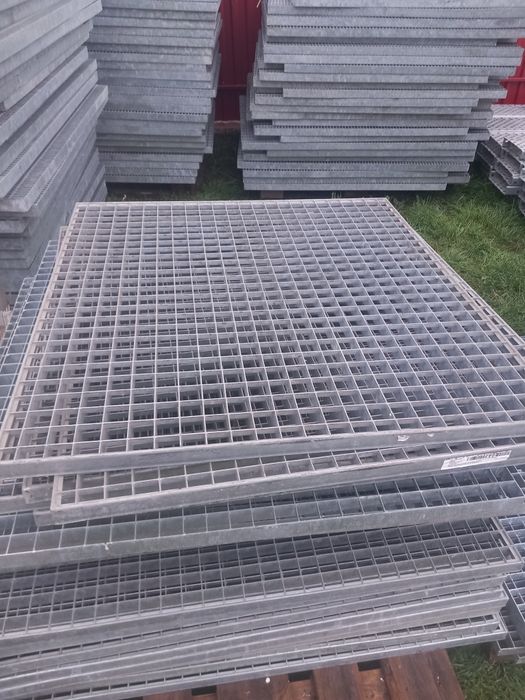 Grătare zincate galvanizate tăiem orice dimesune dorita de client
