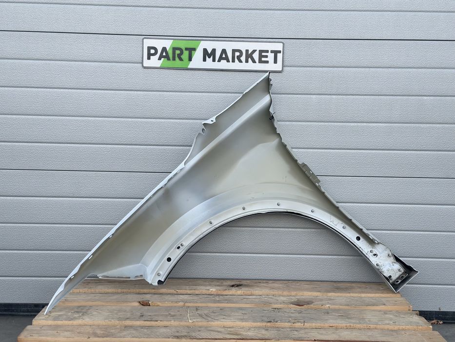 Десен калник AUDI Q4 E - TRON