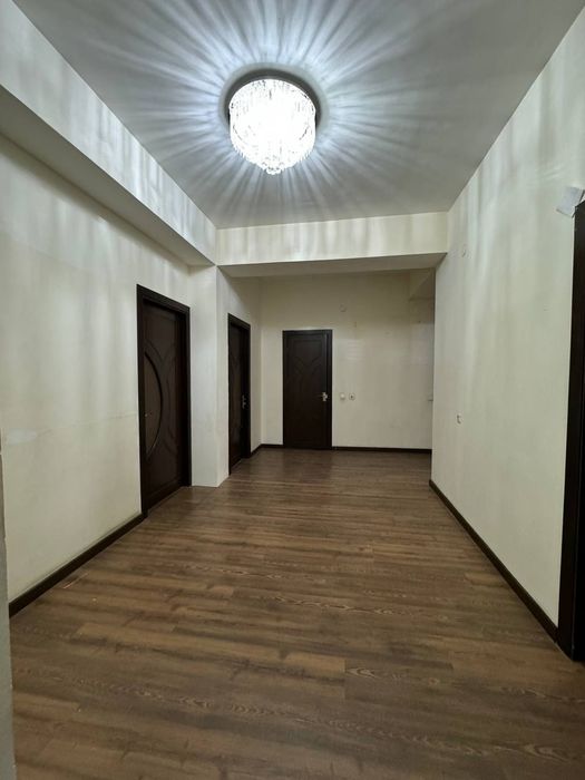 Kvartira sotiladi. Nurafshonkoʻcha 3/3/5. 104m2.