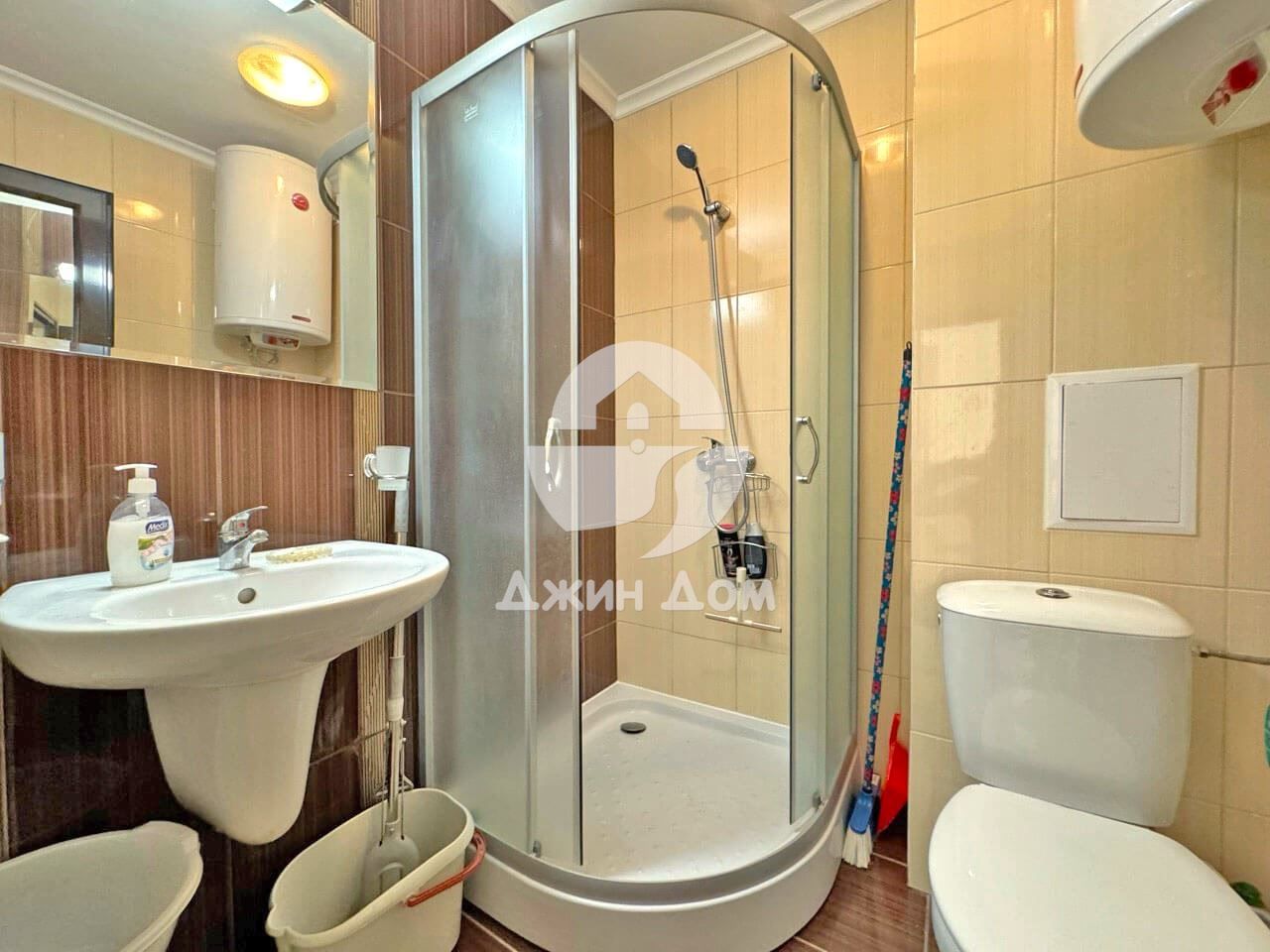 Продава се Двустаен апартамент в к.к. Елените - 62 кв.м за 896 €/кв.м - Снимка #4