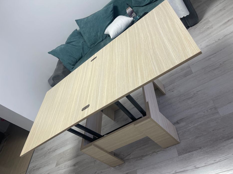 Masa extensibila pentru 8-10 persoane